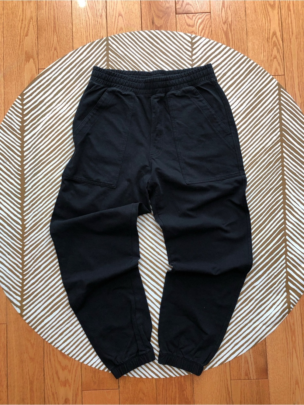 Uniqlo Black Jogger Pants (M)